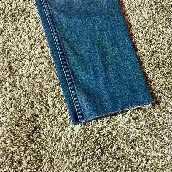 Abercrombie and Fitch Jeans- distressed, 4L - Picture 2 of 10